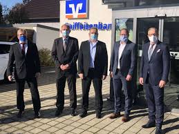 Translate texts with the world's best machine translation technology, developed by the creators of linguee. Kooperation Zwischen Kreissparkasse Und Raiffeisenbank Main Kinzig Kreis