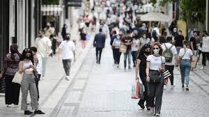 Ανωμαλοσ διαγωνιζόμενος της πασαρέλας του project runway του 2019 ονόματι…«kovid» συμμετείχε φορώντας…μασκα….!!! V1nv3byv Doq8m