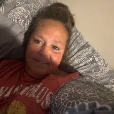 What are some recommendations for a new hairstylist in the area?