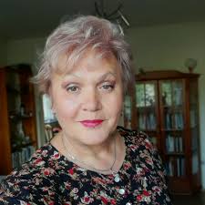 AMIR BRKA: KUTIJA OD PLIŠA