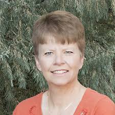 Melinda Arnold's Instagram, Twitter & Facebook