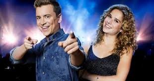 5 jaar geleden toegevoegd door zenzi. Laura Tesoro En Niels Destadsbader Presenteren Nieuwe Talentenjacht Op Vtm Songfestival Be