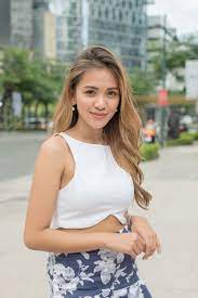 16 Asian Hair Color Ideas That Will Highlight Your Pinay Beauty In 2021 Hair Color Asian Blonde Asian Hair Asian Hair