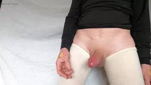 Mein Solo 274 (stehend ruckeln harter dicker Penis zu einer schönen  saftigen Sperma und dann schwingt und spielt mit ihm nach Wichse)