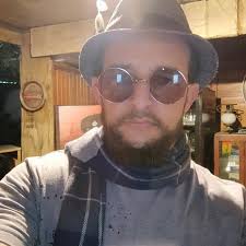 Pará de Minas, Minas gerais, Brasil, south América! I'll wait with a coffe  Black, and an delicious pão de queijo, a tipical food from my region!!!  😘😘🌹