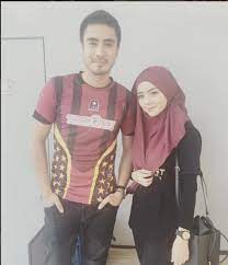 The romance was a whirlwind, though the pair have been acquaintances since 2016. Aiman Hakim Ridza Cuba Goda Mira Filzah Di Instagram Utaranews