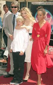In terms of plastic surgery, pfeiffer says she has not partook yet but does not rule it out. Michelle Pfeiffer 53 On Plastic Surgery I M All For A Little Something Here And There Daily Mail Online