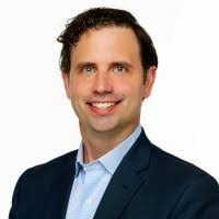 Tracy Devine's Instagram, Twitter & Facebook