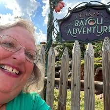 Is there much to do at Atlantis if we aren't guests? We are close by.