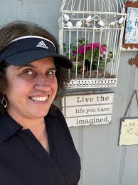 hi! i'm ana and i'm from southeastern pennsylvania! i've been diagnosed￼  with nf1 since i was a child. it affects me in different ways, but mainly  in my ability to focus (ADHD)