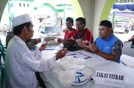 Aturan jumlah yang diberikan untuk zakat ramadan adalah 3,5 litera. Begini Cara Bayar Zakat Fitrah Online Niat Dan Doa Ketika Menerimanya