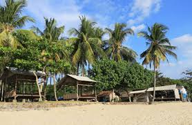 Untuk dewasa, pengunjung dikenakan biaya rp. Harga Tiket Pantai Cibeureum Wisata Eksotis Di Anyer Penginapan Net 2021