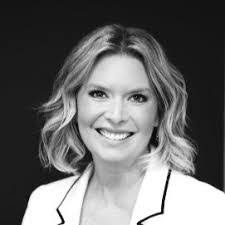 Danielle Tolley's Instagram, Twitter & Facebook