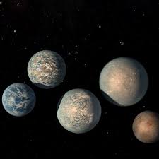 A l'heure actuelle, nous avons quelques informations sur proxima b qui, selon l'équipe de la queen mary university de londres (équipe qui a découvert cette exoplanète), serait 30% plus grosse que la planète terre avec une surface rocheuse et susceptible. Une Jumelle De La Terre Observee A 40 Annees Lumiere De Notre Planete Rts Ch Sciences Tech