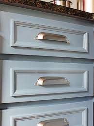 Huge selection of top name brand cabinet pulls at discounted online prices. A Modern Coastal Kitchen Remodel On A Budget Budget Kitchen Remodel Kitchen Design Color Kitchen Remodel Layout