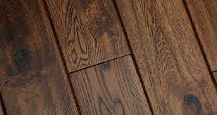 Solid Wood Flooring Or Laminate Which One Should I Choose