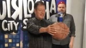 Por su parte, sammy pérez dice tener 45 años, pero cambia de edad cada que le preguntan. Sammy Perez Hace El Fondochallenge Y Sorprende Con Su Habilidad Video