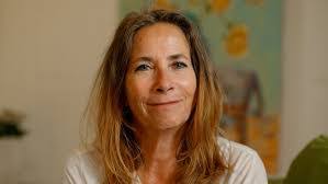 Kay Etheridge's Instagram, Twitter & Facebook