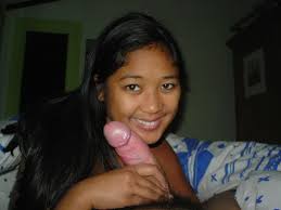 Morrita mamando contenta | MorboAmateurPics