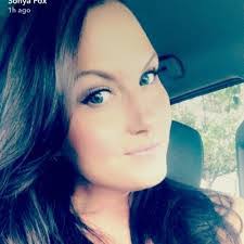 Sonya Fox's Instagram, Twitter & Facebook