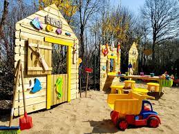 Es gab ganz viel tolle spielsachen im haus und im garten. Outdoor Spielzeug Kita Kid Zone Kinderbetreuung