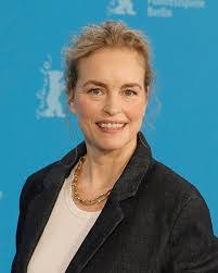 Laura Reiser's Instagram, Twitter & Facebook