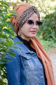 Aise Tesettur Leopar Desen Hazir Sal 2020 Trendler Sal Leopar Deseni