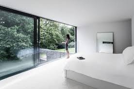 Find a variety of interior glass doors and doors with glass panels for sale at us door & more inc. 22 Gorgeous Bedrooms With Glass Sliding Doors Home Design Lover