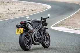 Motorcycle specifications, reviews, roadtest, photos, videos and comments on all motorcycles. Triumph Speed Triple 2018 Test Hooligan Reloaded
