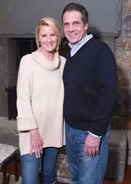 Andrew cuomo and his longtime girlfriend, tv chef sandra lee, are no longer living together, sources told the post — amid rumors that the couple have split up. Andrew Cuomo S Family Meet His Siblings Wife Children And More