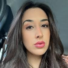 Amanda Romito's Instagram, Twitter & Facebook