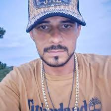 Juan Moncada's Instagram, Twitter & Facebook