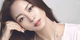 For her latest youtube video, she finally opened up to her viewers about the meaning behind all 12 of her tattoos. Who Is Ye Seul Han Dating Ye Seul Han Boyfriend Husband