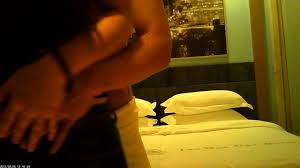 91佛爷最新酒店约炮奶子很大喜欢抽着烟玩手机的G奶贵妇第3部720P高清无水印