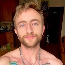 Jenna Reimer's Instagram, Twitter & Facebook