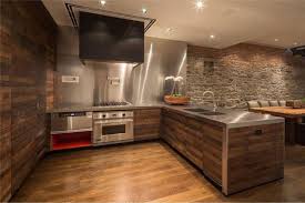 بالصور ديكورات مطابخ مودرن خشب و ألمنيوم Kitchen Decor Modern Modern Wood Kitchen Kitchen Furniture Design