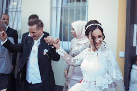 So könnt ihr sie ganz. Deutsch Turkische Hochzeit In Neuwied Hannah Eyup Kerstin Pinnen Fotografie Turkische Hochzeit Hochzeit Kleid Hochzeit