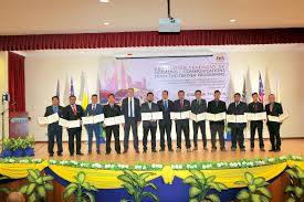 Sharoul jambari, ketua pegawai eksekutif technology depository agency berhad. Ten Experts Graduated From Railway Signaling And Communications Train The Trainer Programme Thales Group