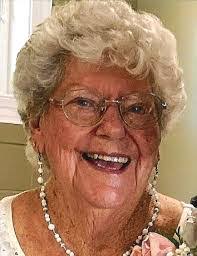 Linda Leach's Instagram, Twitter & Facebook