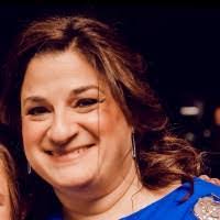 Karen Shuster's Instagram, Twitter & Facebook