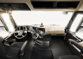 Mercedes Benz Actros Cockpit And Interior Interior Cabin Truck Road Mercedestruckuk Mercedes Mercedesbenz Vehicle Kabina Fura Int Mercedes Benz Lkw