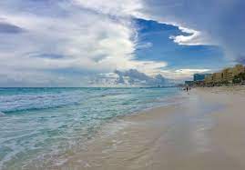 Playa Marlin Best Public Beaches In Cancun S Hotel Zone Min Ventura Park Cancun Beaches Beach