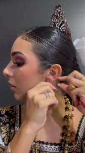 Mujer Campechanita: Tradición y Estilo en Octubre