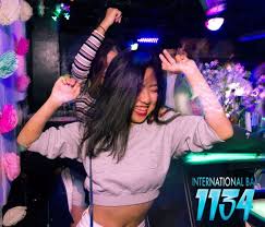 Whiteknightrises is a guy i met in the philippines. Gaijin Online Dating Why Is He Still Online Dating