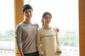 32643 likes · 10 talking about this. Song Joong Ki And Song Hye Kyo Write Heartfelt Messages To Fans About Upcoming Marriage Soompi
