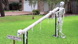 The backwoods maze in burbank. How To Make A Spooky Diy Halloween Candy Slide That Keeps Six Feet Between You And Trick Or Treaters