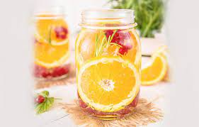aromawasser rezept johannisbeer rosmarin wasser weltbild de rezept rosmarin rezepte mit obst heilpflanzen