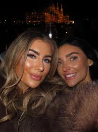 Elle Nicholson (@ellelouisenicholson) • Instagram photos and videos