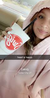 grace (@grace.larue)