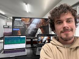 Harry Rust's Instagram, Twitter & Facebook